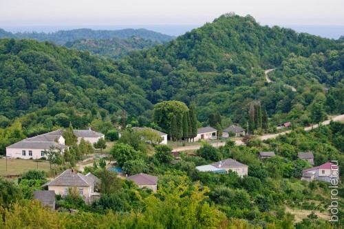 Горная панорама в окрестностях Пицунды.